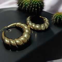 Gold Oval Burgulu Çelik Küpe