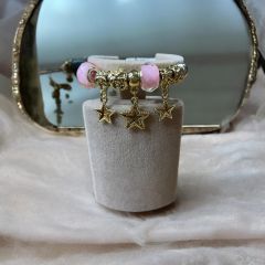 yıldız desen figürlü pembe taşlı pandora kelepçe