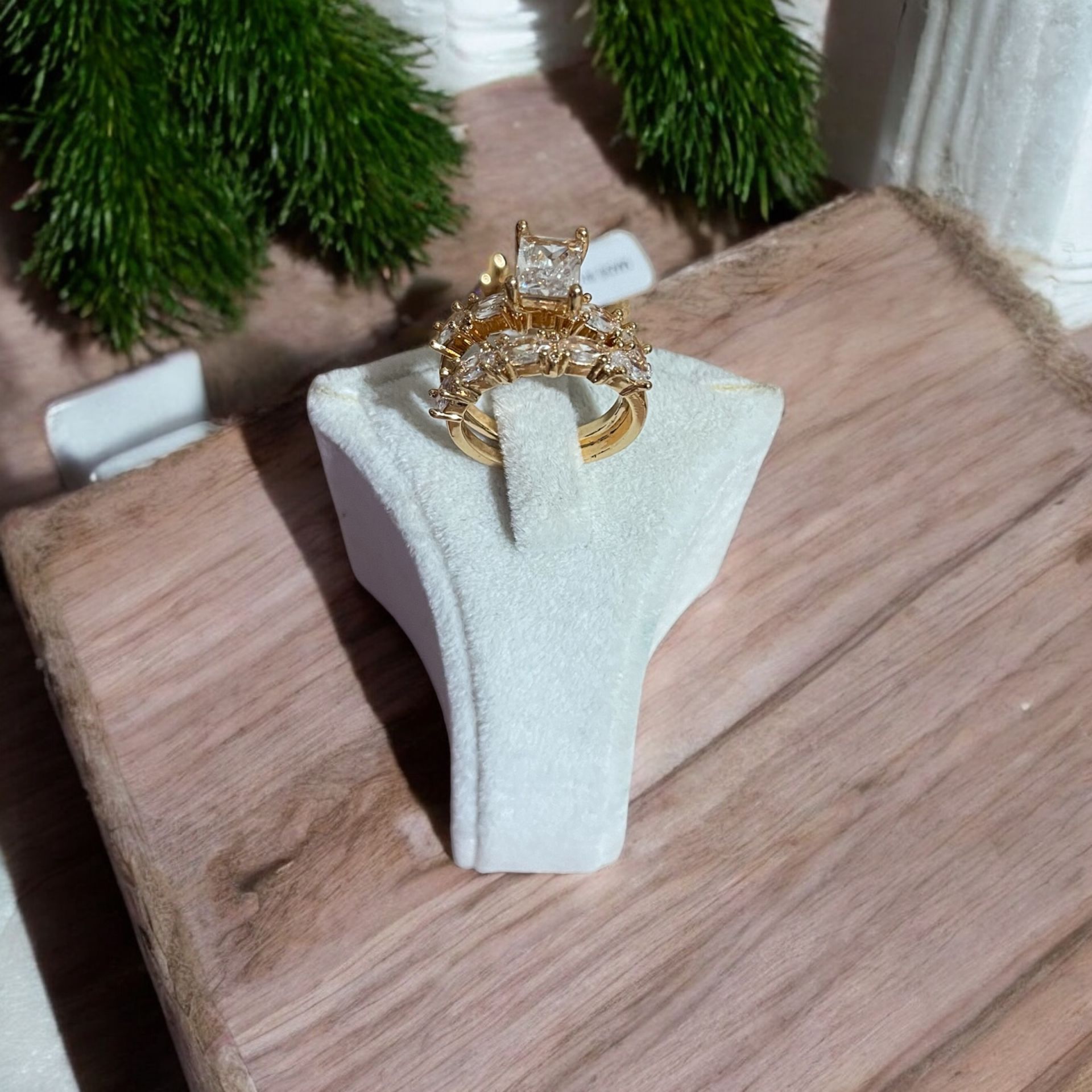 Çelik gold 2 Görünümlü Tektaş Model Yüzük Seti