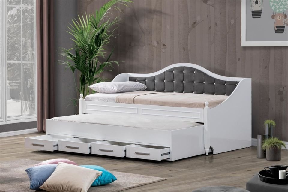 Eymen Yavrulu Karyola