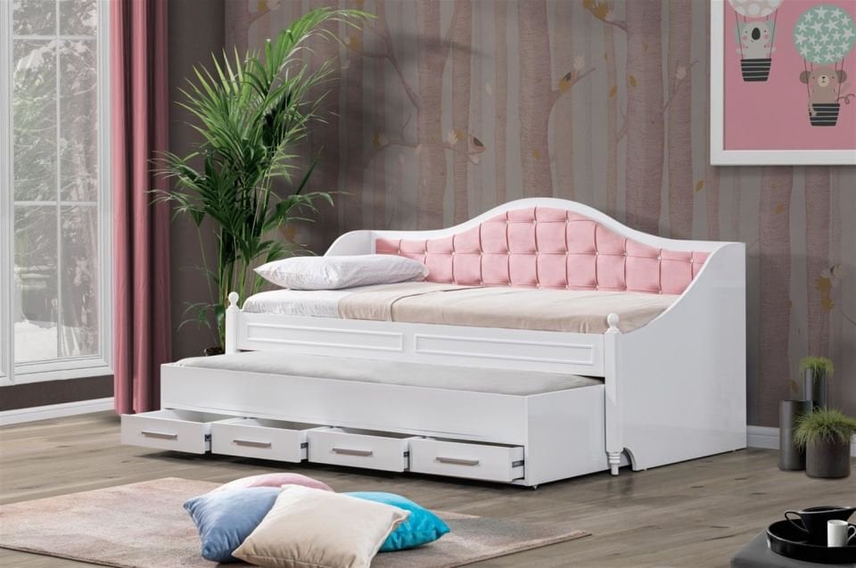 Eymen Yavrulu Karyola