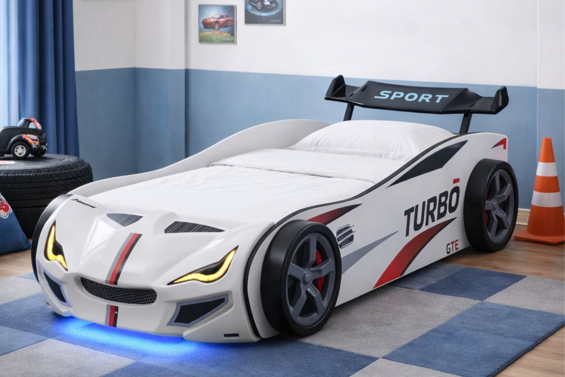 Turbo GTI Rüzgarlıklı Ledli Arabalı Yatak Beyaz