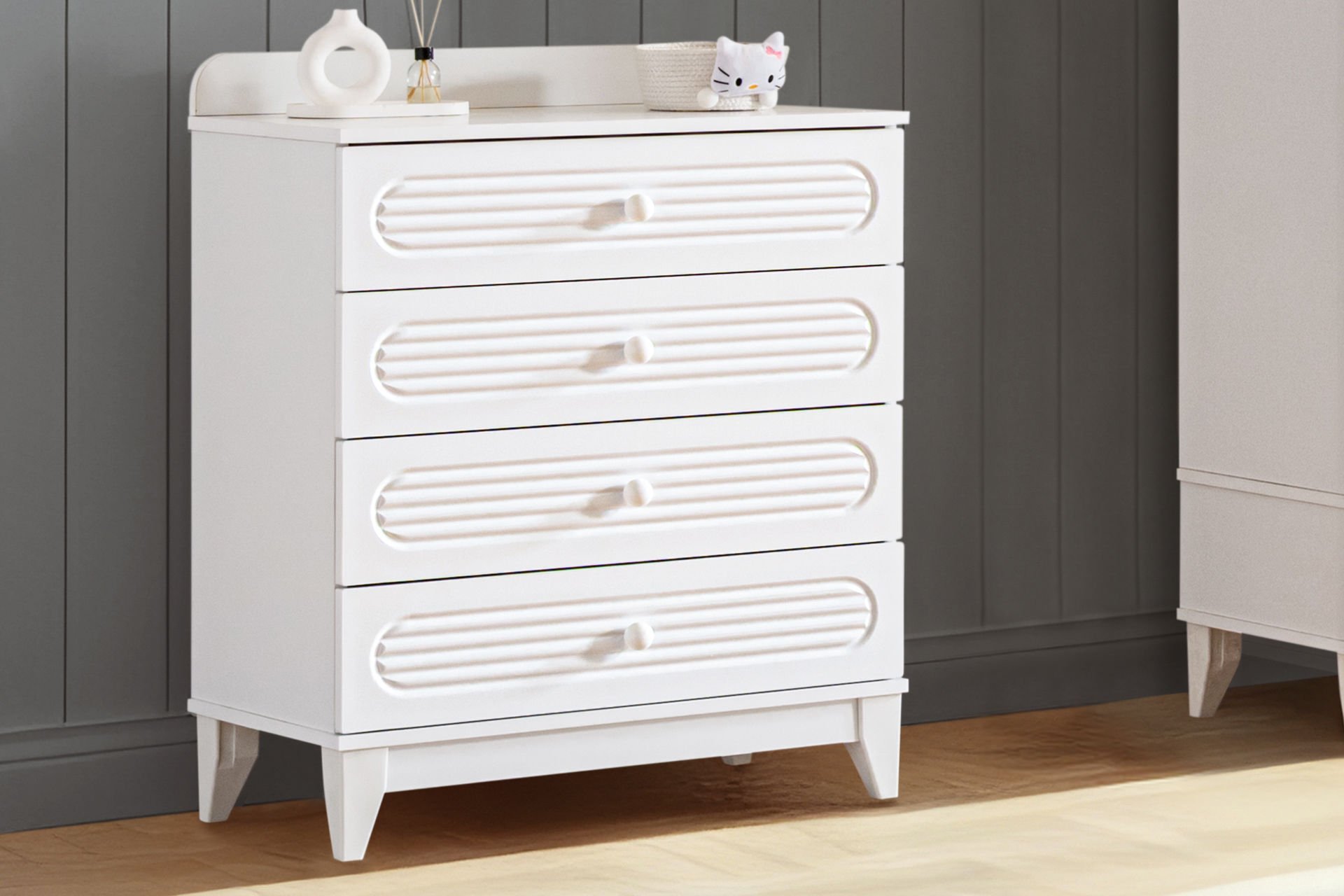 Tetri 4 Çekmeceli Şifonyer - Beyaz