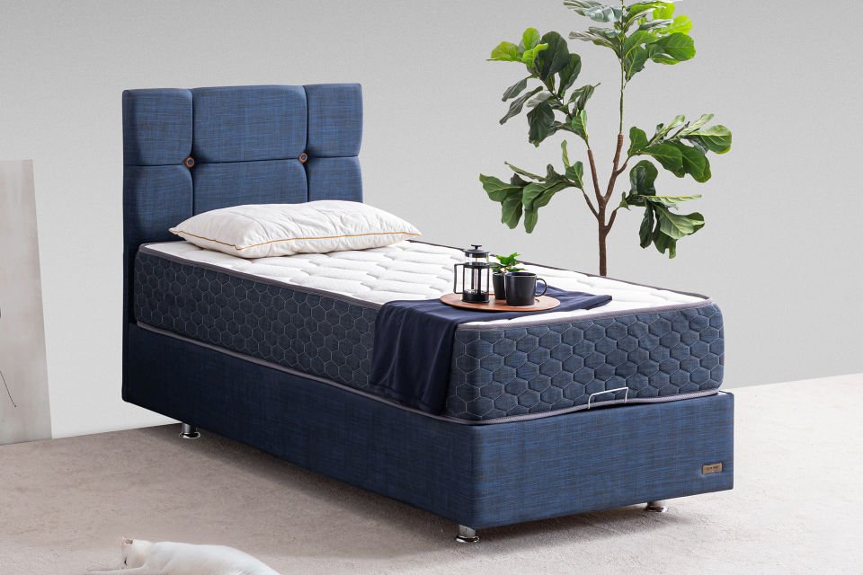 Marta Baza Başlık Deluxe Yatak Seti