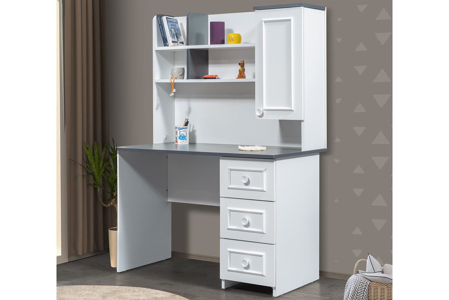 Bahar Çalışma Masası