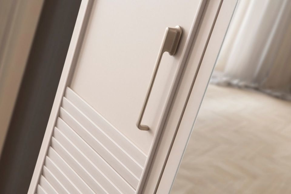 Vela 4 Kapaklı Aynalı Dolap