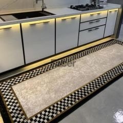 Siyah Beyaz Dama Desenli Gold Detaylı Mutfak Halısı