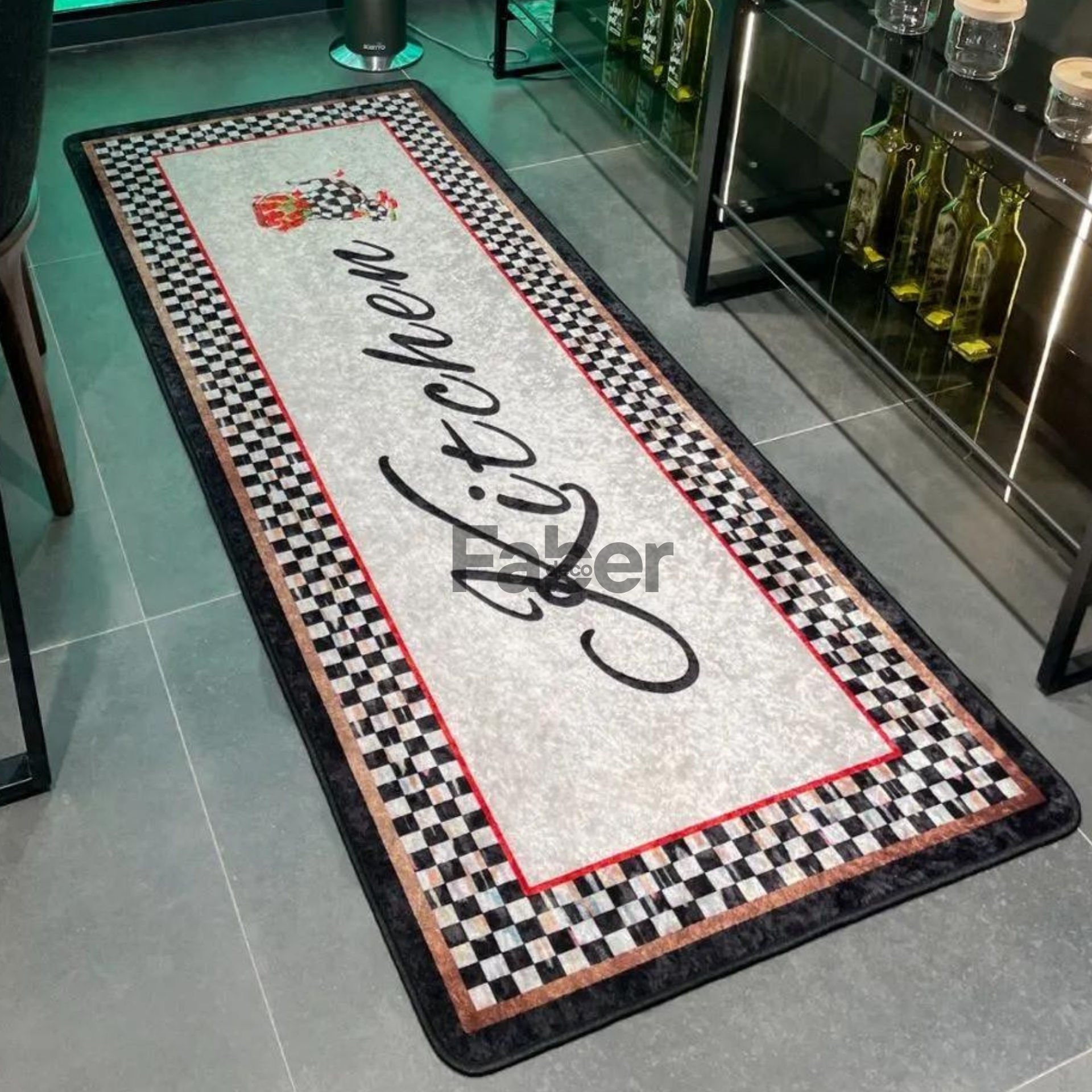 Dekoratif Siyah Beyaz Kare Desenli Mutfak Halısı