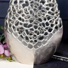 Gümüş Kabartma Desenli Metal Büyük Dekoratif Vazo