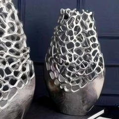 Gümüş Kabartma Desenli Metal İkili Set Dekoratif Vazo
