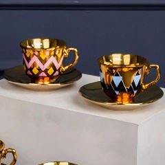 Renkli Desenli Gold Kaplama Asorti 4 Kişilik Kahve Fincan Takımı
