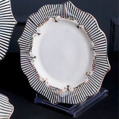 Gold Çerçeveli Siyah Beyaz Çizgili Porselen 24 Parça 6 Kişilik Yemek Takımı