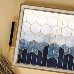 Gold Çerçeveli Geometrik Desenli Dekoratif Tepsi