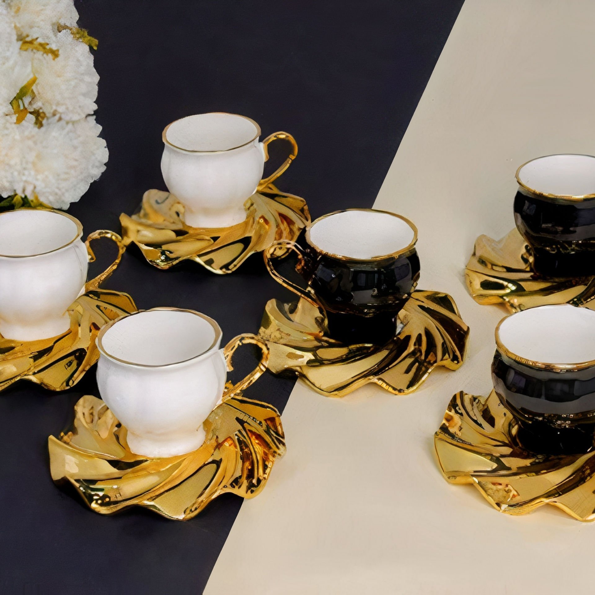 Siyah Beyaz Dekoratif Gold Kulplu 6 Kişilik Kahve Fincan Takımı