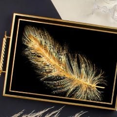 Gold Çerçeveli Altın Tüy Motifli Siyah Dekoratif Tepsi