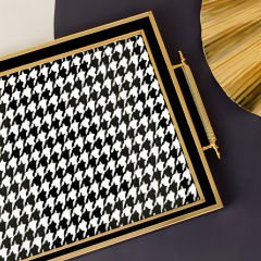 Gold Çerçeveli Siyah Beyaz Desenli Dekoratif Tepsi