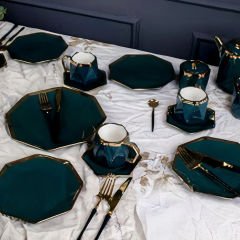 Gold Çerçeveli Yeşil Porselen 24 Parça 6 Kişilik Çay Pasta Yemek Takımı