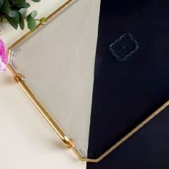 Gold Metal Çerçeveli Şeffaf Dekoratif Tepsi