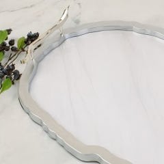 Gümüş Çerçeveli Oval Beyaz Mermer Desenli Dekoratif Tepsi