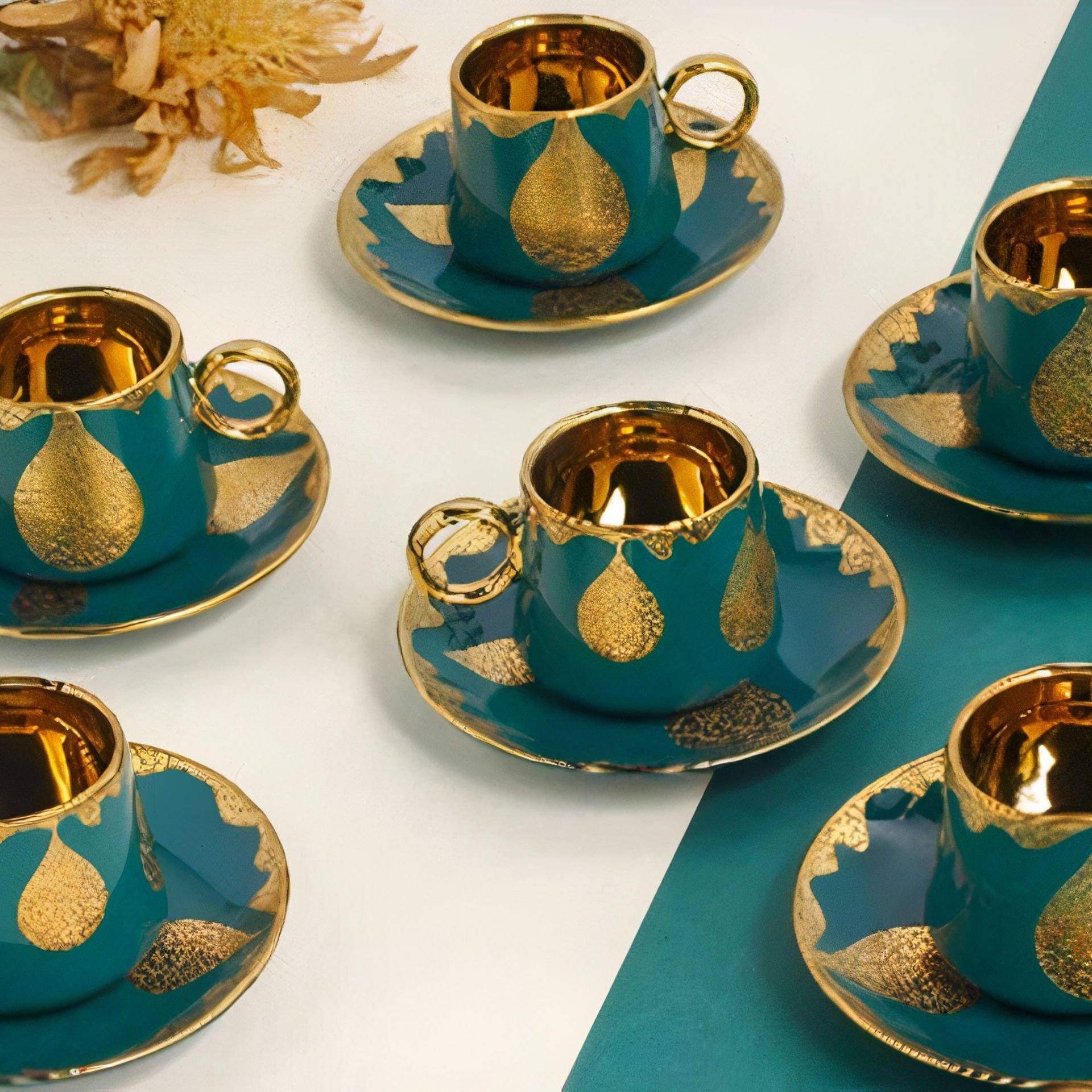 Gold Kaplama Desenli Yeşil 6 Kişilik Kahve Fincan Takımı