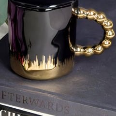 Gold Boncuk Kulplu Kapaklı Siyah Seramik Mug Kupa