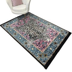 Leopar Desenli Pembe Modern Halı