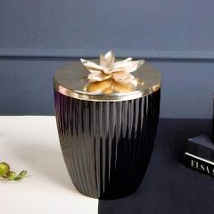Gold Kapaklı Çiçek Motifli Siyah Kutu Dekoratif Obje