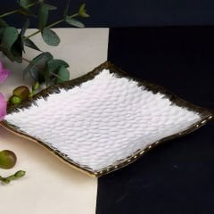 Gold Çerçeveli Kabartma Desenli Kare 6 Parça Yemek Tabağı