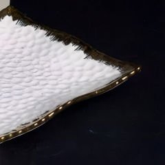 Gold Çerçeveli Kabartma Desenli Kare 6 Parça Yemek Tabağı