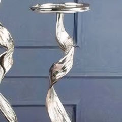 Mermer Tabanlı Gümüş Metal Kıvrımlı Mumluk