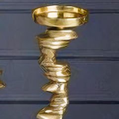 Gold Metal Kıvrımlı Mermer Tabanlı Dekoratif Mumluk