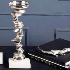 Gümüş Metal Kıvrımlı Mermer Tabanlı Dekoratif Mumluk