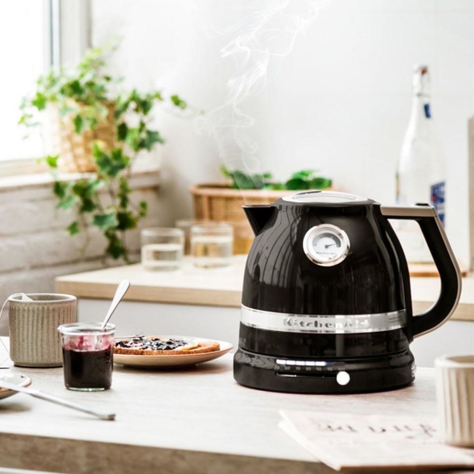 KitchenAid Artisan 1,5 L Su Isıtıcısı Onxy Black 5KEK1522EOB