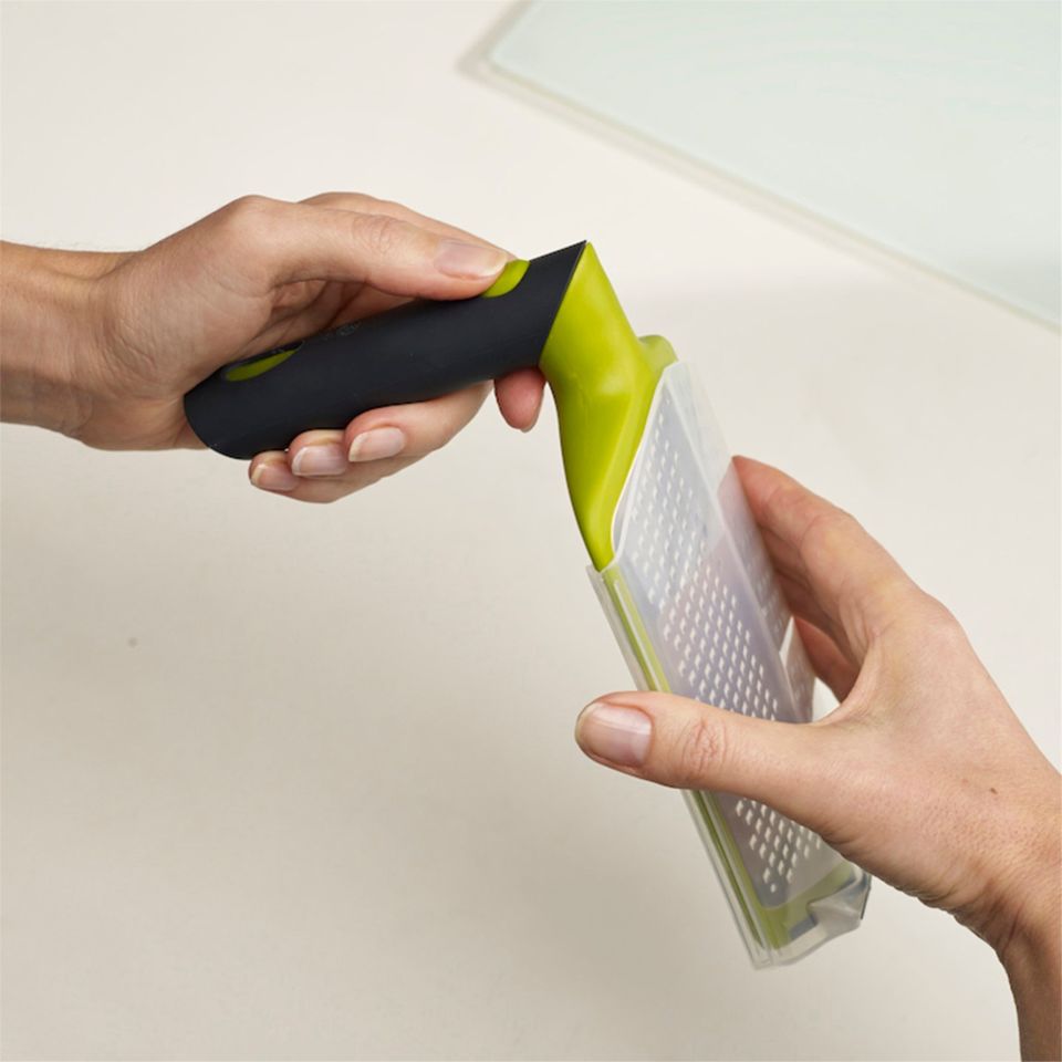 Joseph Joseph Twist Grater™ Katlanır Saklama Kaplı 2'li Rende