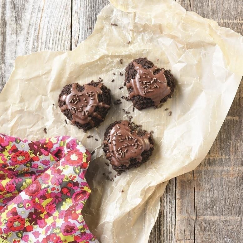 Nordicware 6´lı Mini Kalp Kek Kalıbı