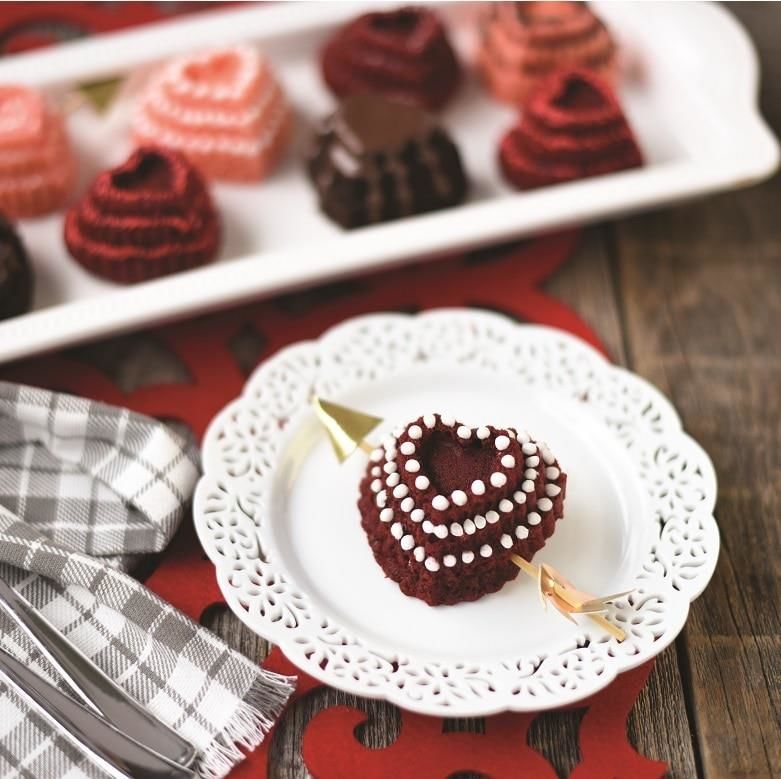 Nordicware 6´lı Mini Kalp Kek Kalıbı