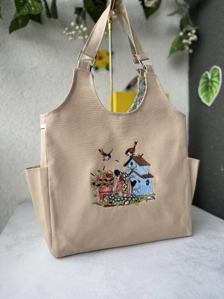 Krem Kuş Evi 2  Nakışlı Omuz Çantası