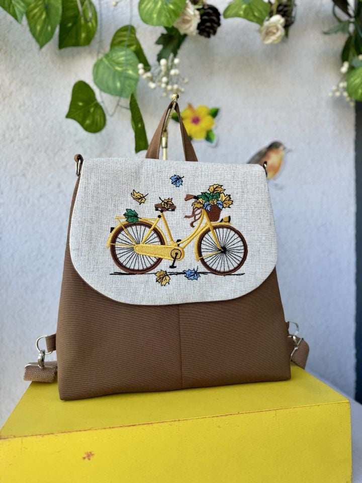 Kahverengi Bisiklet Nakışlı Sırt Çantası