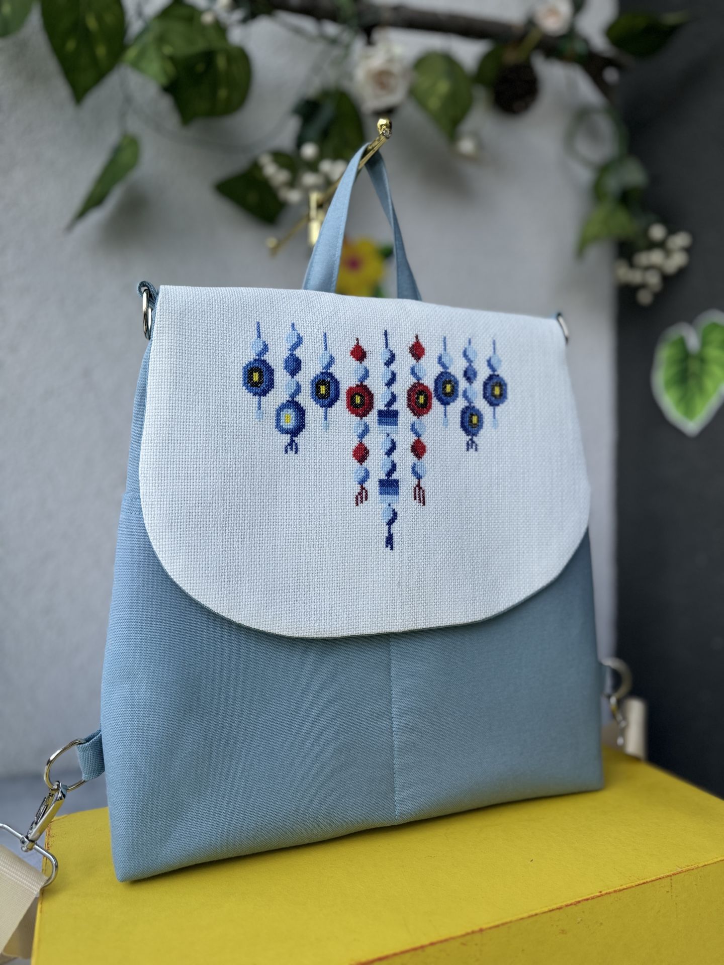 Mavi Nazar Boncuğu Kanaviçe İşlemeli Sırt Çantası