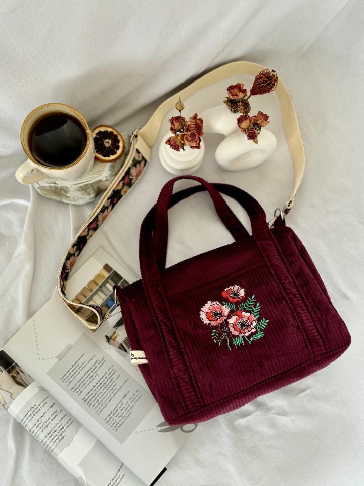 Bordo Fitilli Kadife Karanfil Nakışlı Omuz Çantası