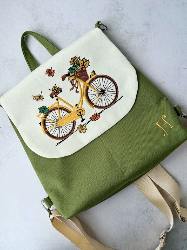 Yeşil Bisiklet Nakışlı Sırt Çantası