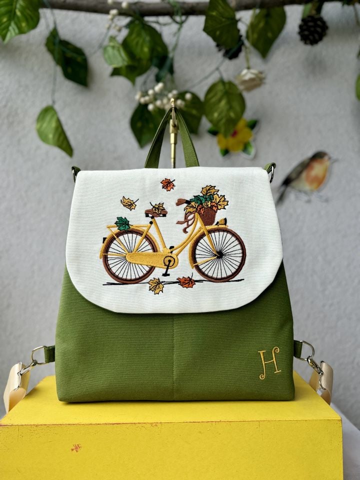 Yeşil Bisiklet Nakışlı Sırt Çantası