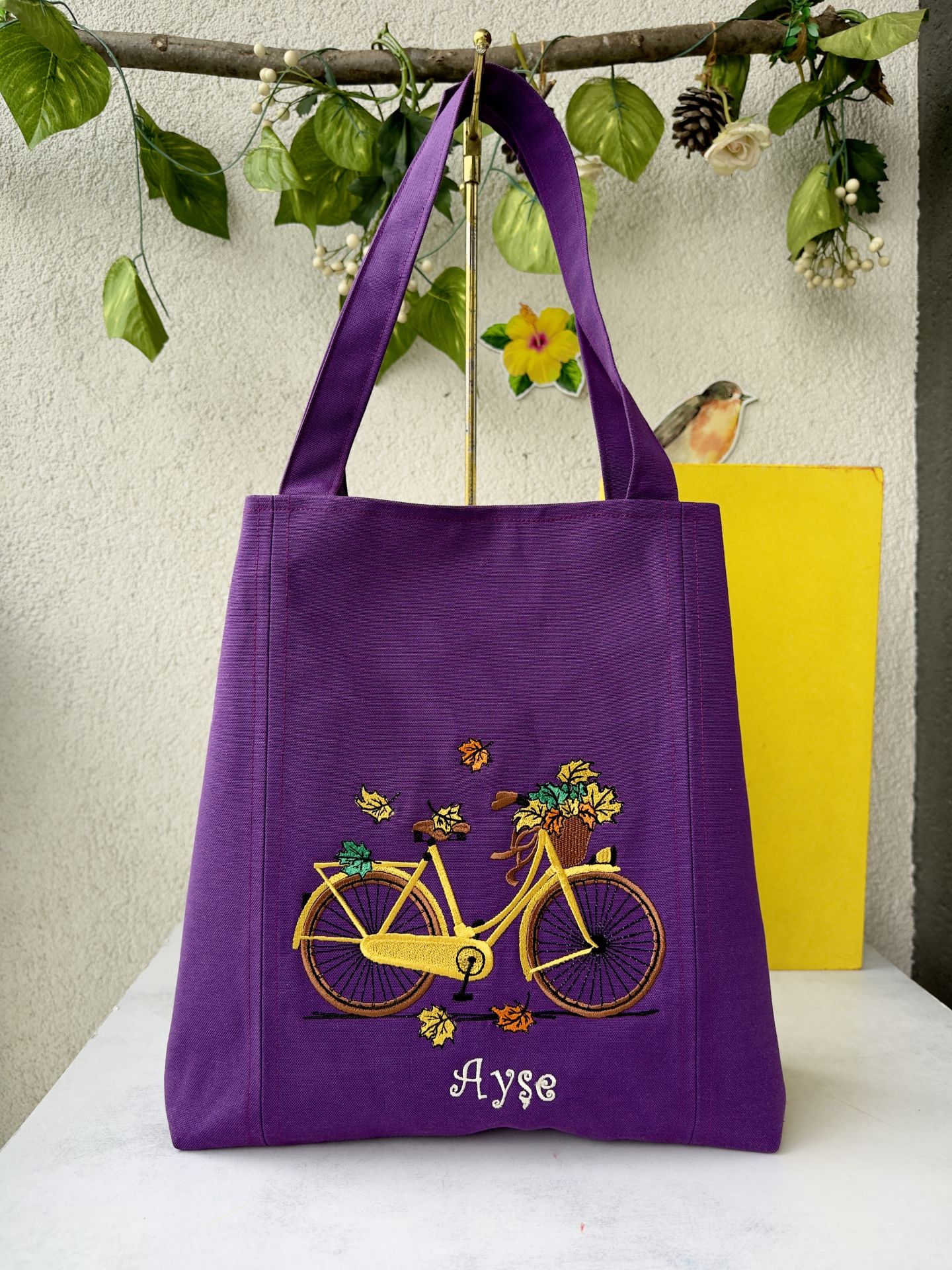 Mor Bisiklet Nakışlı Omuz Çantası