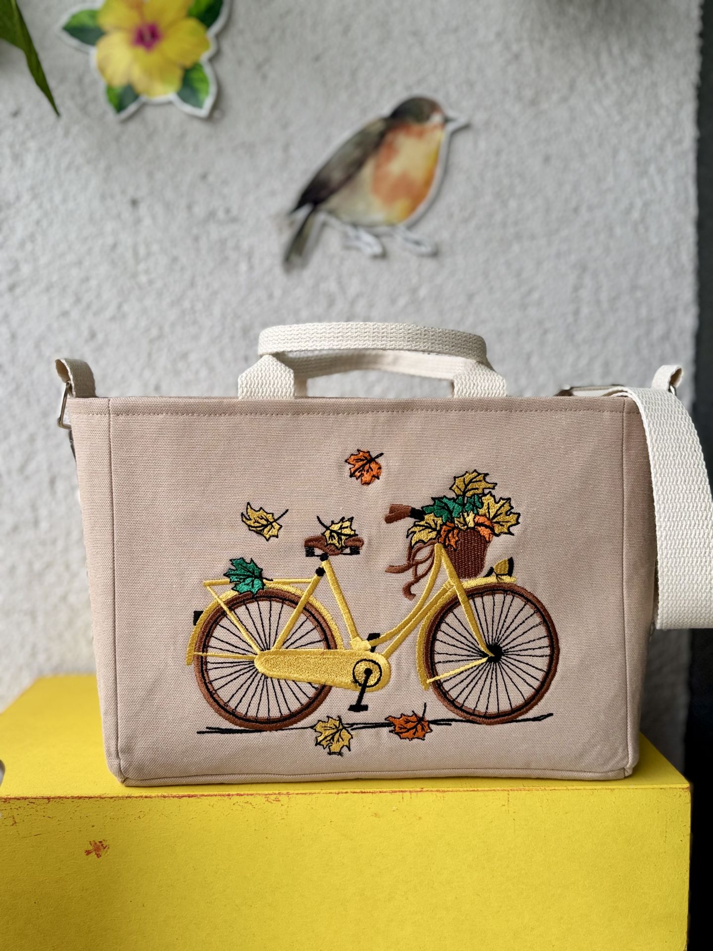 Krem Bisiklet Nakışlı Mini Omuz Çantası