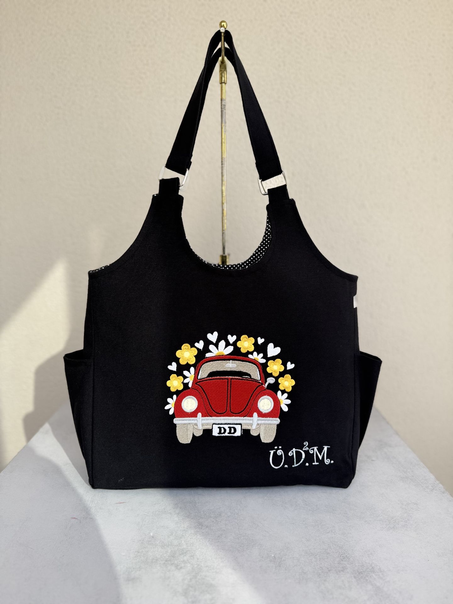 Siyah Vosvos Nakışlı Omuz Çantası