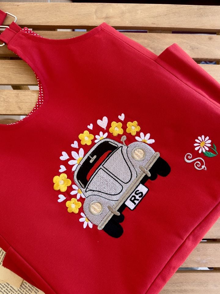 Kırmızı Çiçekli Woswos Nakışlı Omuz Çantası