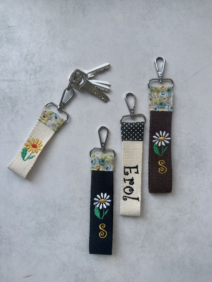 Nakışlı Anahtarlıklar