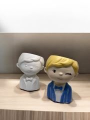 Göz kırpan erkek saksı