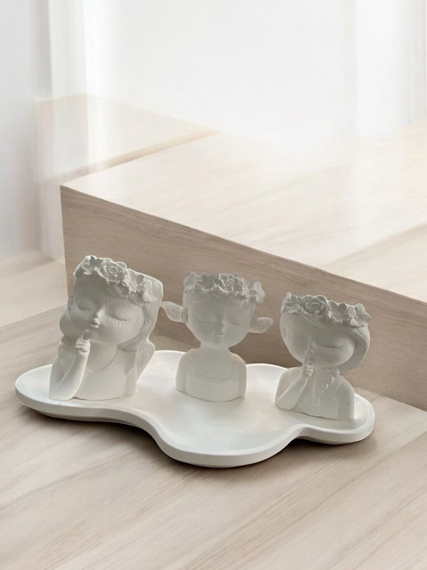 Çiçekli kızlar saksı ve tabak seti 4'lü