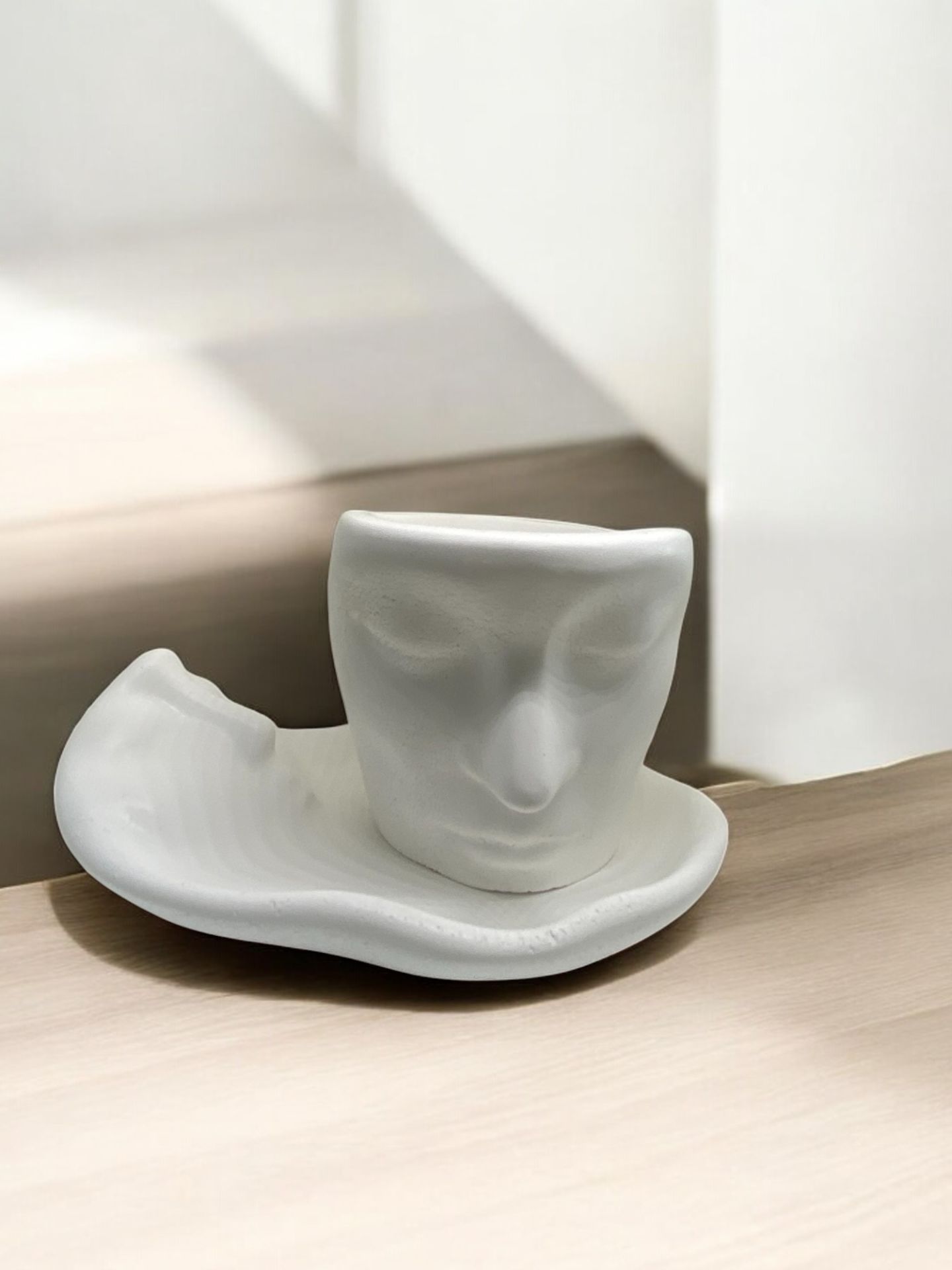 Yüz temalı tabak ve kutu